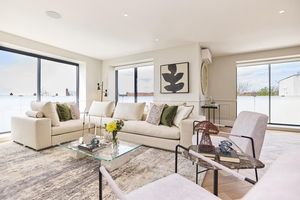 Photo 13- click for photo gallery